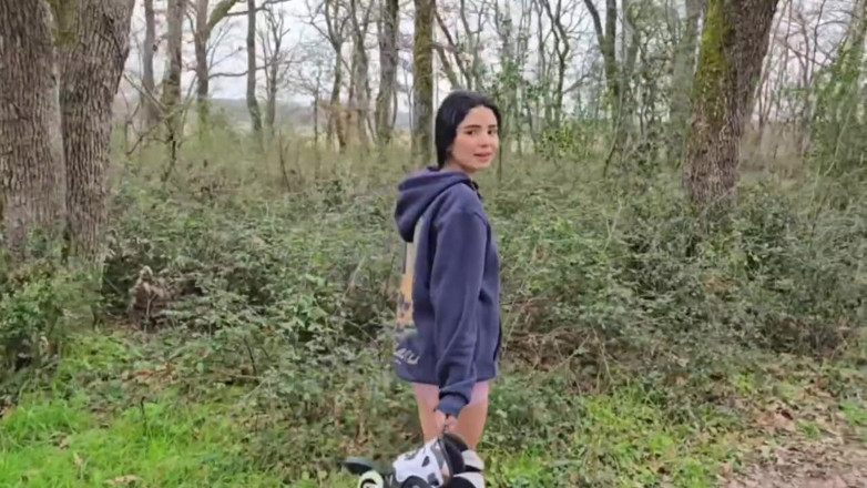 Passionsecret07: Vecina mea nu a călărit niciodată Kite Skates și a ajuns...