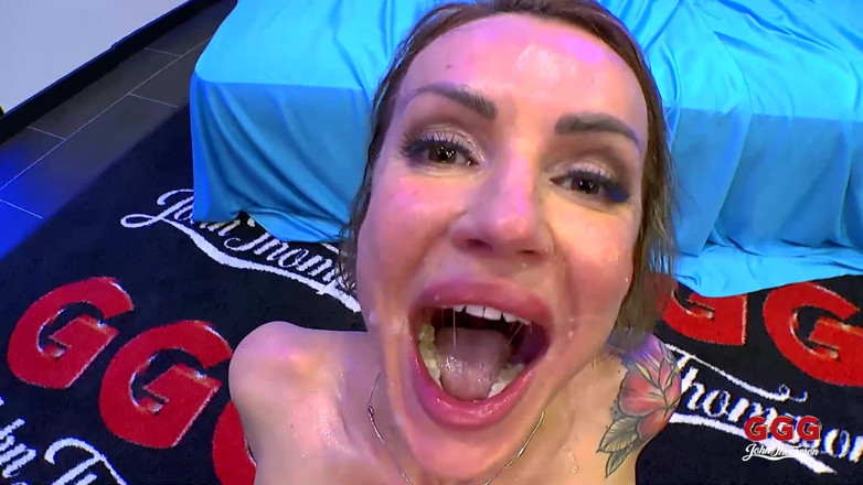 Anal lover: Student Screams with Pleasure During First Anal Sex