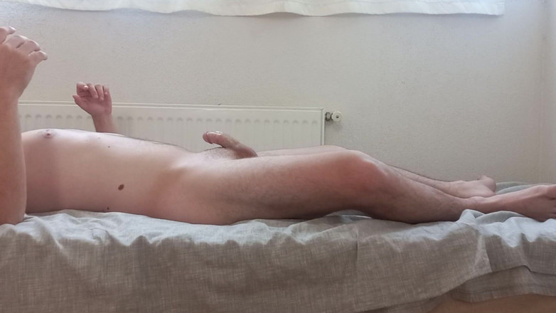 Lahinn: 性感的白人女孩一边跳上我的腿，一边射在我的蛋上，并变得非常饥渴