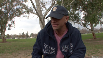 Babe Stare: Îmi place când gospodina mea este futută de altcineva