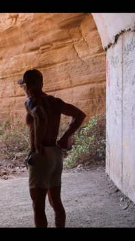 That 's My Boy, Always Willing to Drop His Pants