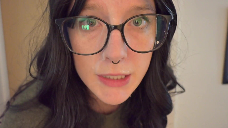 Missellie8: Stepmommy Becomes a Slut 1