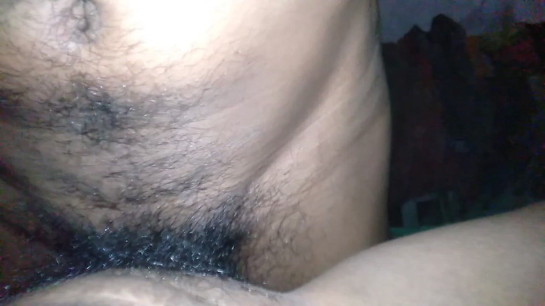 Hot-tv-403: 我的嫂子今天给我一个阴户，所以我一个人的时候吃了她的阴户 2