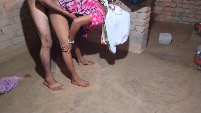 Pumi: Kamwali Ke Sath Hard Chuday 老鼠我