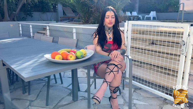 Porno Baguette: Laeticia, silná osobnost v krásném těle!