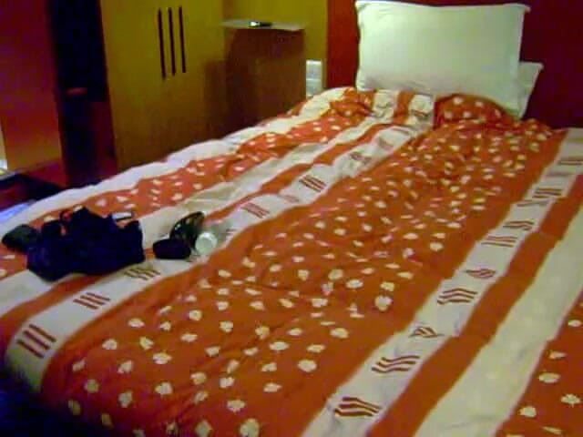 Anna Devot: Annadevot - Solo in hotel ...