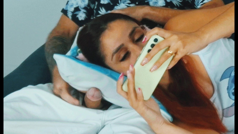 FannySquirting: Você Não Vai Acreditar No Que Aconteceu No Sofá Do...