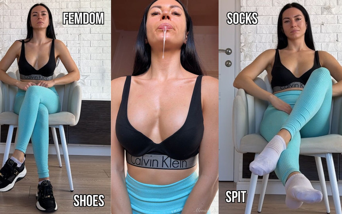Princess Monica: Obéis à mes chaussures et mes chaussettes jusqu’à ce que je...