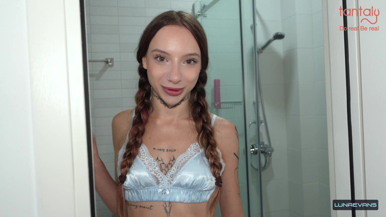 Luna Evans: Tantaly Sex Torso Review - Luna Evans Plays with All Holes...