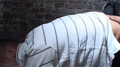 Young Bastards: 运动鞋男孩在地下室啪