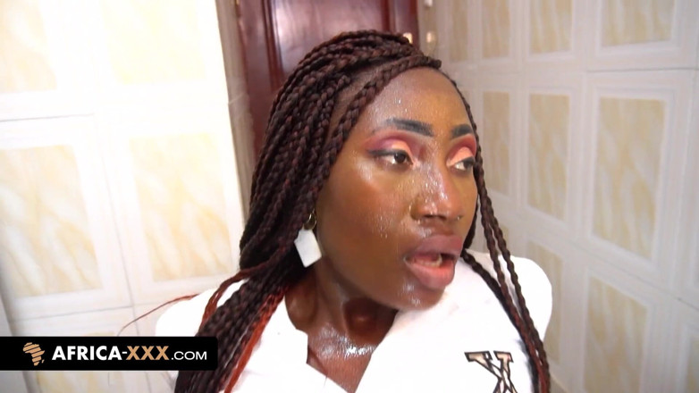 Africa-XXX: Фантазия с доставщицей пиццы