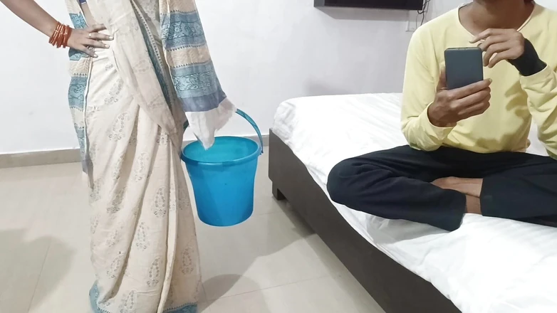 Priya ki Papa: Kamvali lui Salu a făcut-o și apoi a fost futută de...