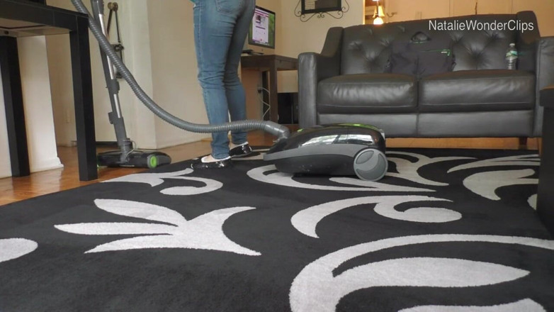 Natalie Wonder: Vacuum of my filthy rug, suctioning the floor corners &amp; fabric...