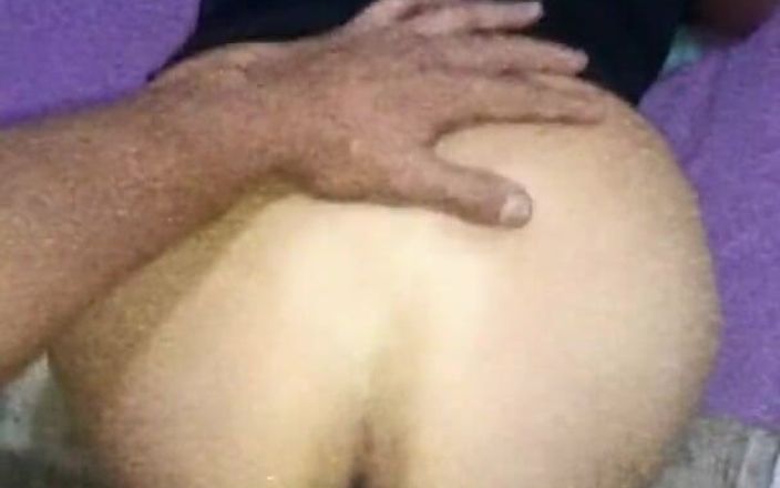 Dirty Fucker: Orta yaşlı seksi kadın büyük zenci yarağını domaltarak kaldıramıyor, hala...