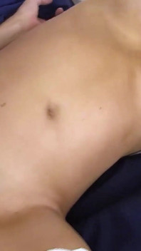 Des MILF à forte poitrine drainent toutes les bites bien dures avec un excès de seins
