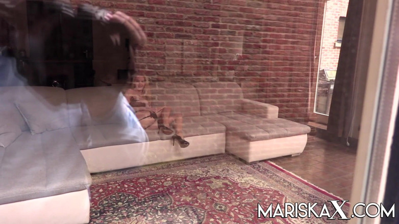Mariska x: MARISKAX - Rose Delight šuká svého zvrhlíka souseda
