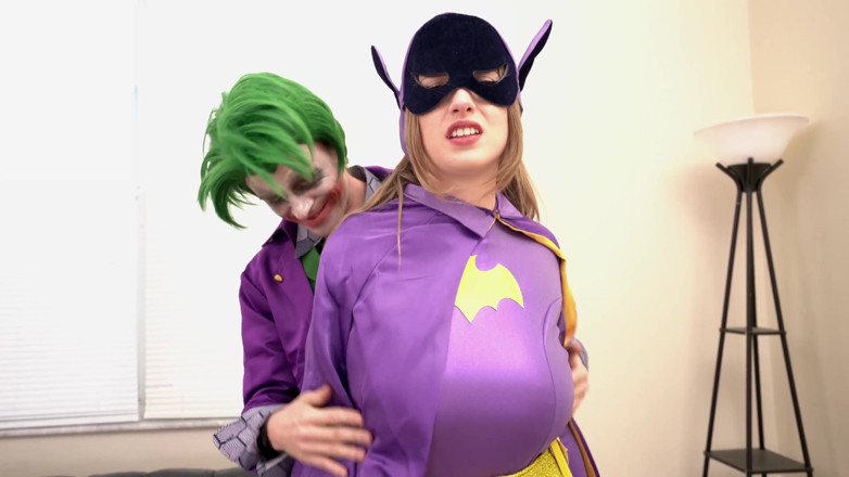 Conor Coxxx: Fată batgi în mâinile jokerului cu Octavia Red
