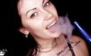 Goddess Misha Goldy: Sensueel roken &amp;amp; lippenfetisj &amp;amp; lippenstift plagen