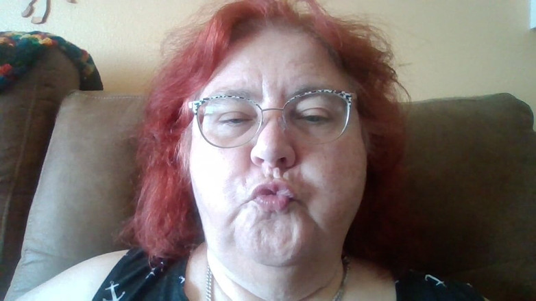 BBW nurse Vicki adventures with friends: Pediu Vídeo De Mim Fazendo Ruídos Beijinhos E Ser Capaz...