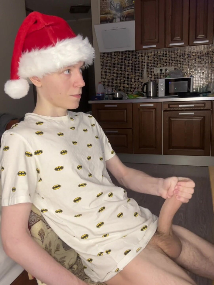 Morflot24: Niegrzeczna sesja solo zalewa Twink Abs z spust