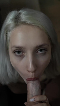 操了老板，这样他就没有了任何荡妇的力量！因为我是老板唯一的荡妇！