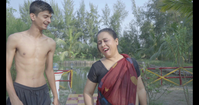 Bull Top 7: India bhabi ka pani mai thukai caliente india porno video