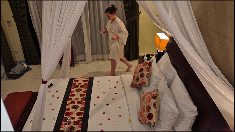 Mr D and Miss C: Benedizione del nostro letto luna di miele e goderci le...