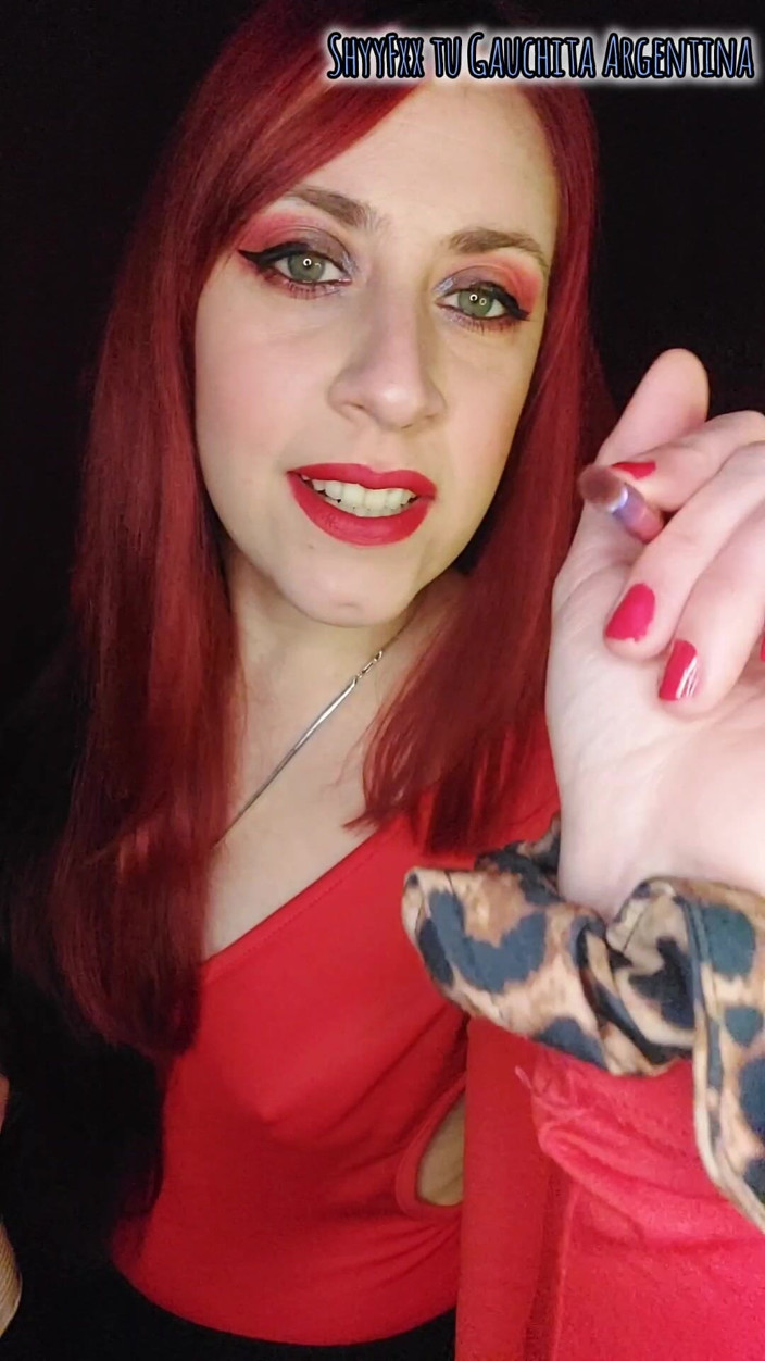 Tu Gauchita Argentina: Můj feminizovaný cuckold a já v nočním klubu koukáme na...
