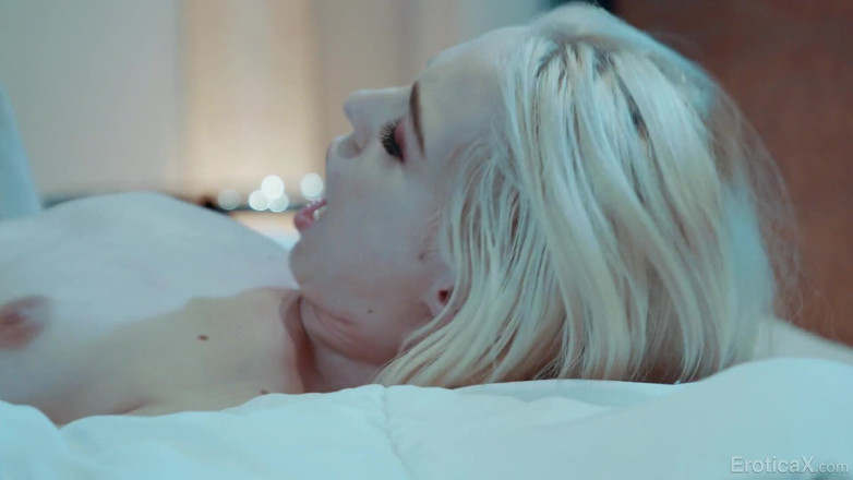 Erotica X: Seth o surprinde pe soție cu un cadou perfect de...