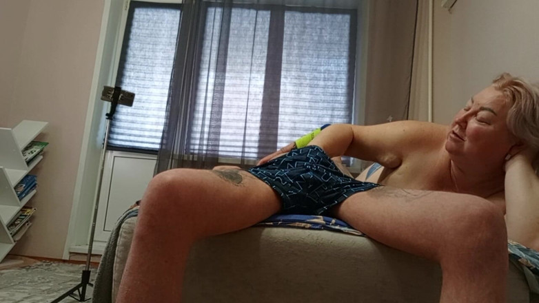 Zona901: Sąsiad ssie i połyka całą spermę