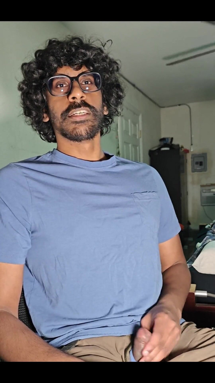 NANDgasm: Kıyafetlerinle biraz dağınık oluyor.