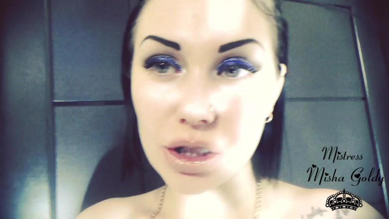 Goddess Misha Goldy: Lápiz labial y brillo beide masturbarse