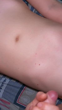내 귀여운 이복 누이는 내 자지에 따먹히는 걸 신경 쓰지 않아!