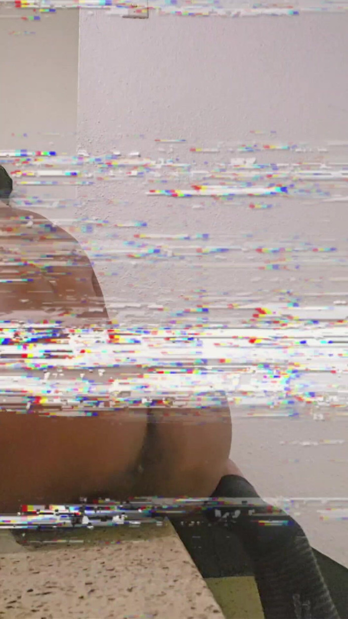 Laculca: Pelacur kecil yang saya