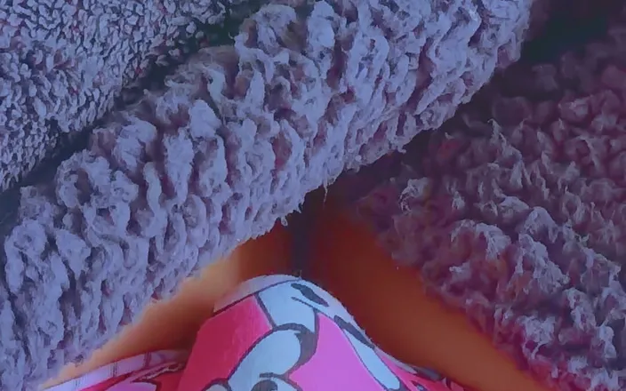 Little Dessert: Tiny Latina College Girl's First Vibrator Experience