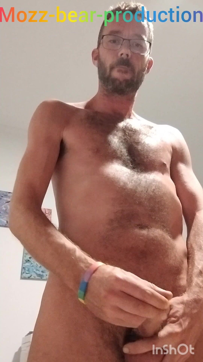 Mozzbear: Leckerer papi wird belohnt.
