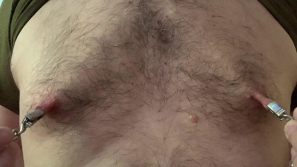 GayBear: Travail Des Seins / Lelaki Bermain Dengan Putingnya