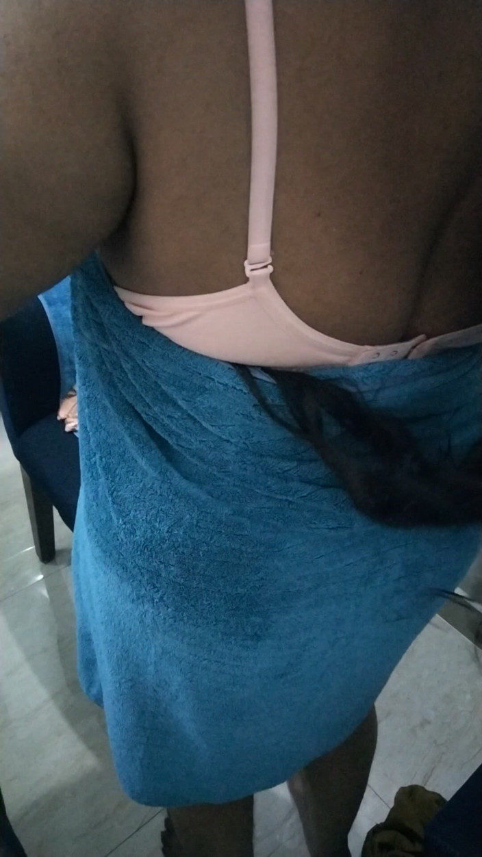 Benita sweety: Tarian Handuk Hot
