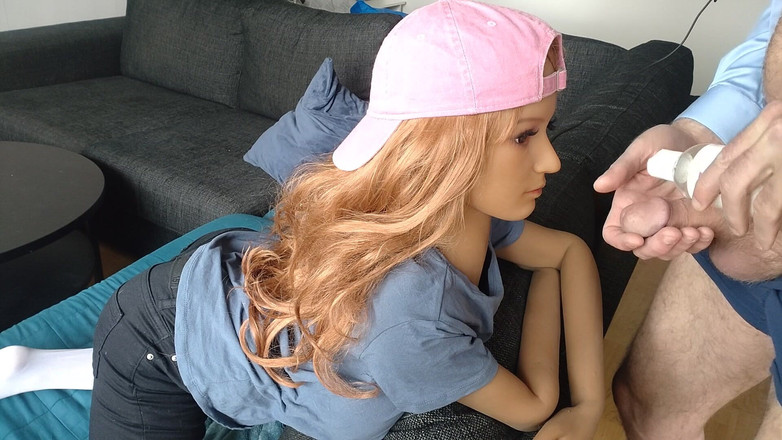 Adventuremacmax: Gırtlağına kadar alma ve yüze boşalma