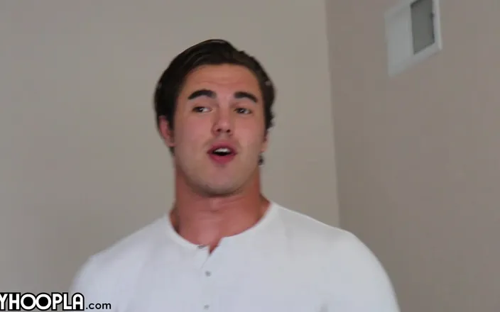 Gay Hoopla: Richard Sutherland: Big Muscle Jock Jerks His Cock