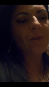 Milfycalla - superwoman - maintenant tu as besoin de ma permission pour faire pipi ! Je vais te faire pipi si tu n’obéis pas, esclave.