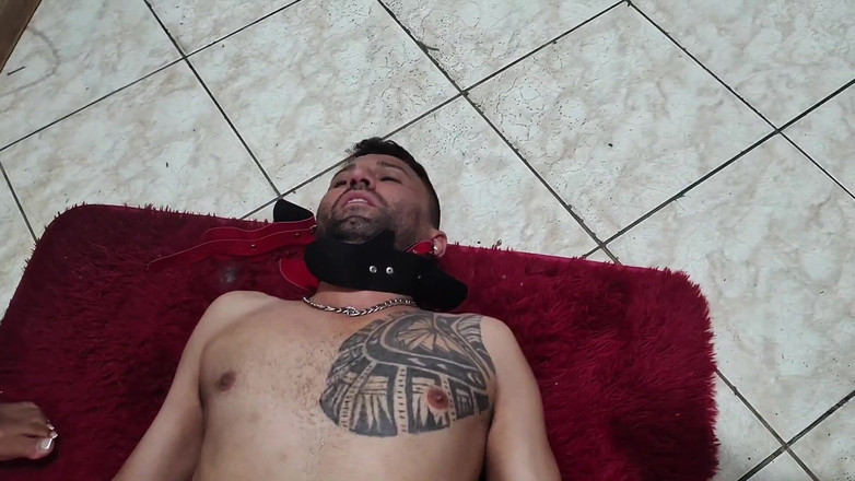 Tiffany Montavani: Dominatrix dominace na obličeji sedící dominance