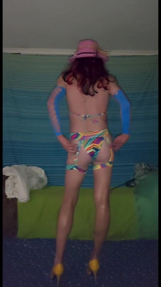Lizzaali: Part one of my new swimsuit