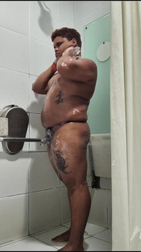 Beruang Hitam Mandi Dan Orgasme Di Kamar Mandi Rumah Sakit