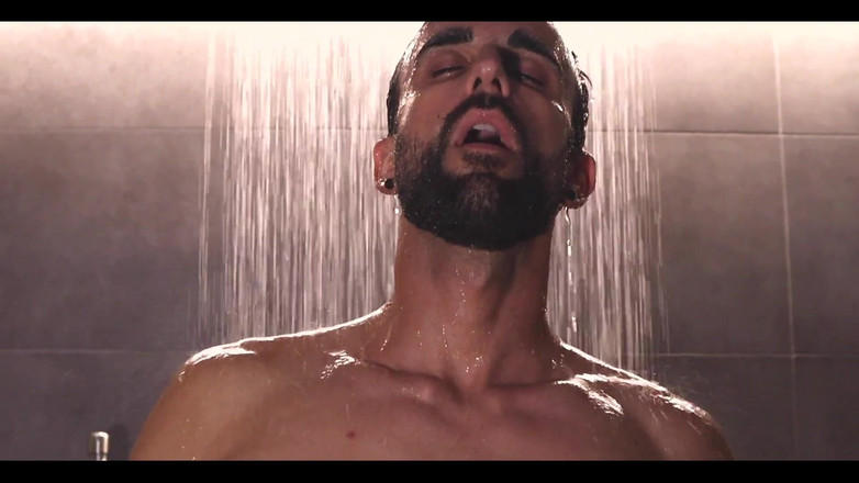 Zeus Ray: Ik wil graag douchen met jou schat. Doe mee en...