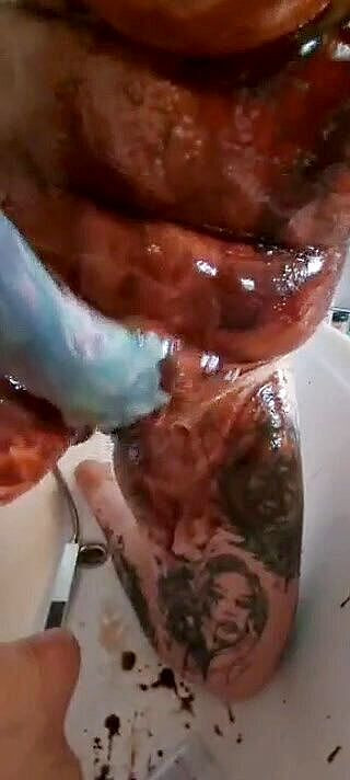 Riouksexy: Cewek semok kulit putih dengan penutup cokelat