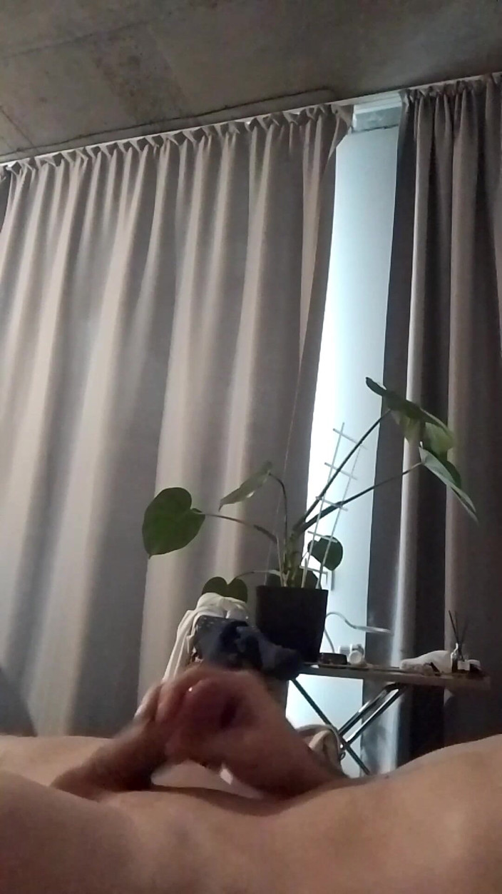 Acita: Masturbation zu hause