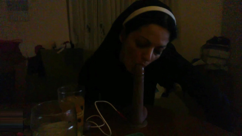 Toilet Mommy: 修道女POVディルド調教フェラチオ