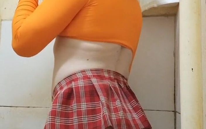 Carol videos shorts: Косплей кроссдрессера Velma
