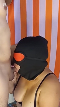 Mükemmel Maskeli Oral Seks